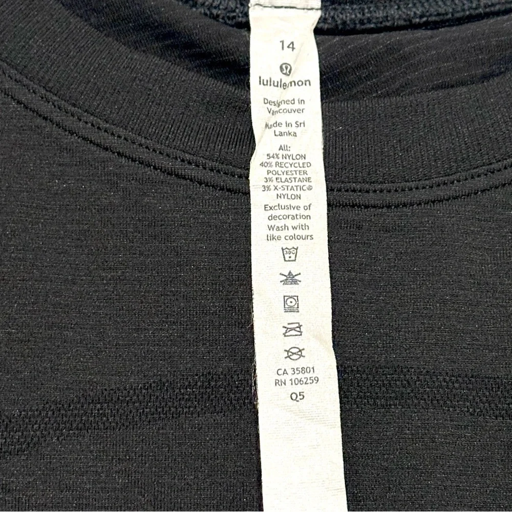 Lululemon Swiftly Train Tee Size 14